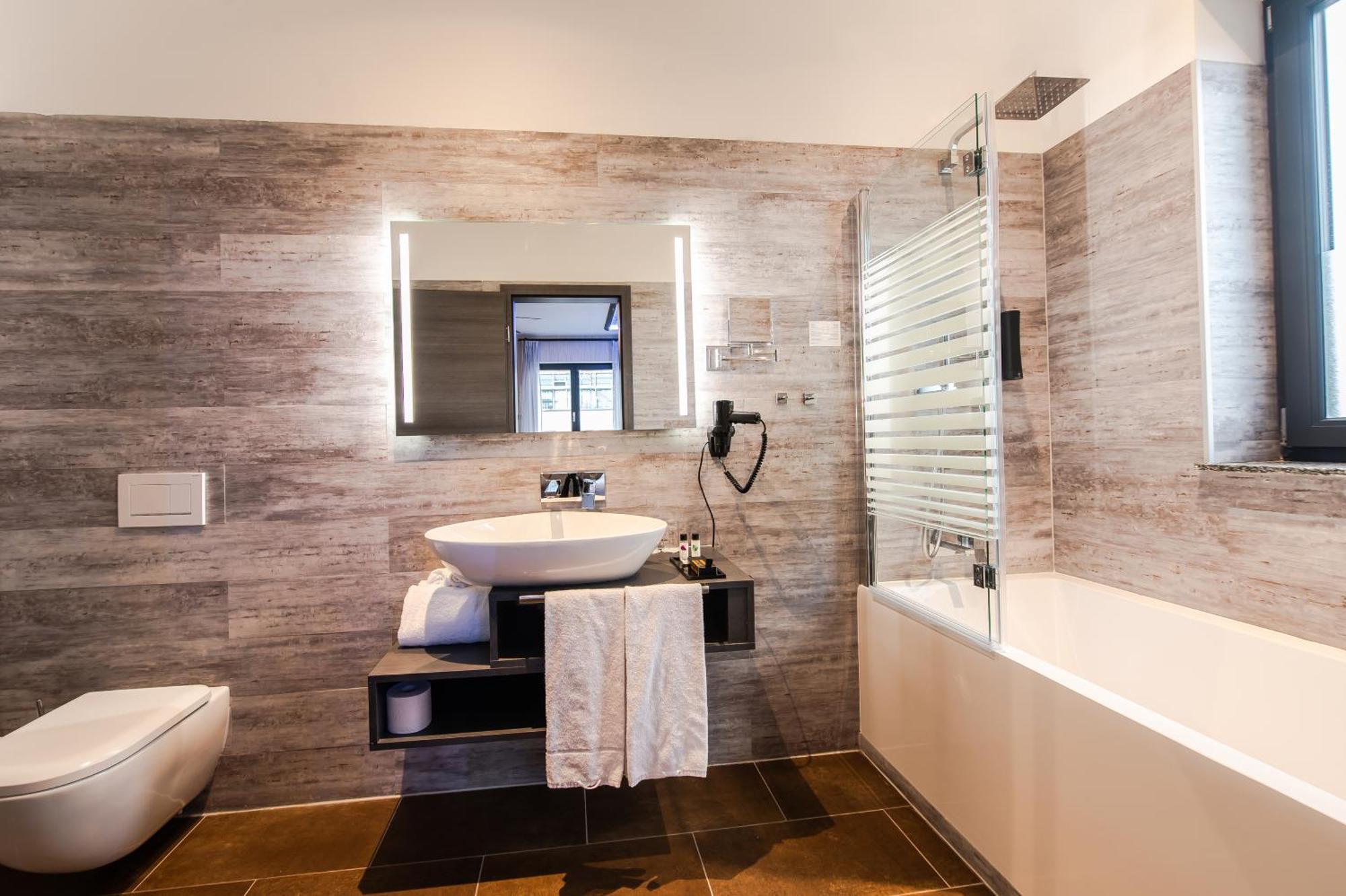 Hotel Lifestyle Mindelheim Extérieur photo